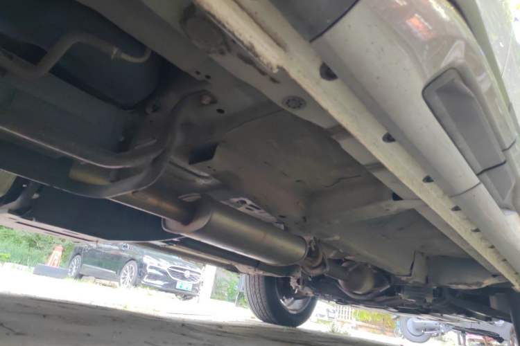 Used Haval H6 2017 Red Label 2.0T Automatic Two-Wheel Drive ZhiShang Model Chassis Rear Right