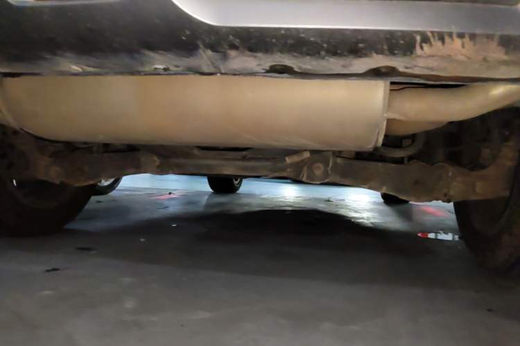 Used Haval H6 2017 Red Label 2.0T Automatic Two-Wheel Drive ZhiShang Model Chassis Rear