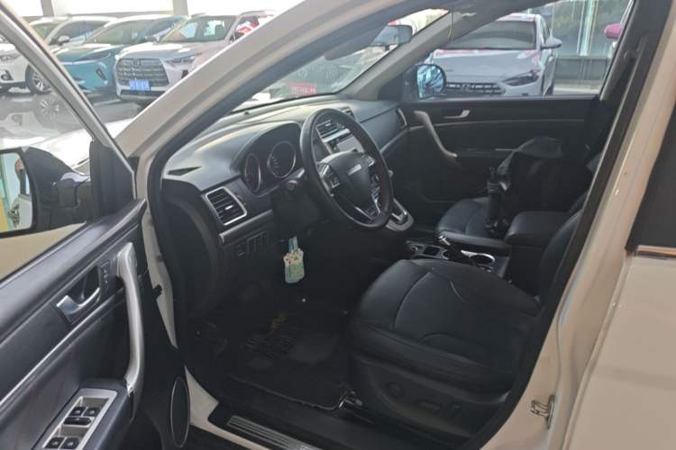 Used Haval H6 2017 Revised Blue-Label Sport Version 1.5T Automatic Two-Wheel Drive Luxury Trim Driver Seat