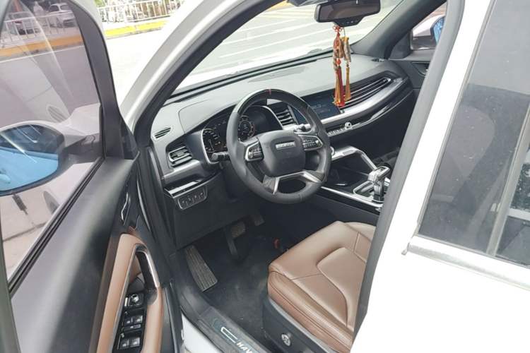 Used Haval H6 2017 Blue Label 2.0T Automatic Two-Wheel Drive Leading Model Driver Seat