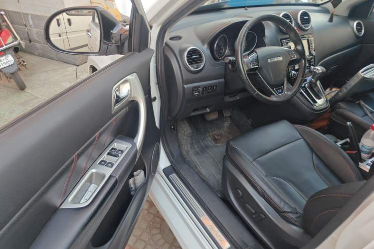 Used Haval H6 2017 Classic Edition 1.5T Automatic Two-Wheel Drive Elite Model Driver Seat