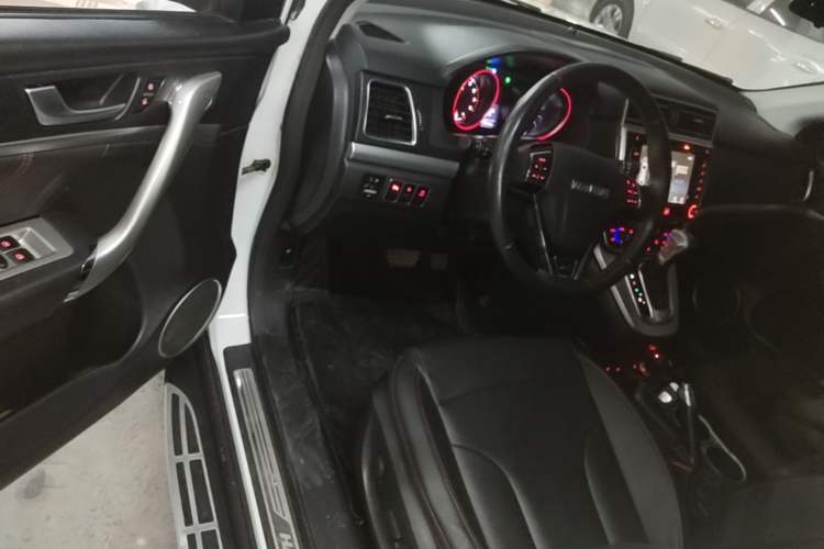 Used Haval H6 2017 Red-Label Sport Edition 1.5T Automatic Two-Wheel Drive Luxury Model Driver Seat