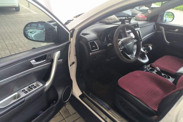 Used Haval H6 2017 Blue Label Sport Edition 1.5T Manual Two-Wheel Drive Elite Model Driver Seat