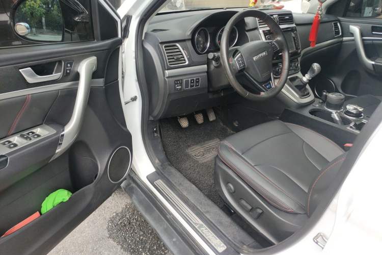 Used Haval H6 2017 Blue Label Sport Edition 1.5T Manual Two-Wheel Drive Elite Model Driver Seat