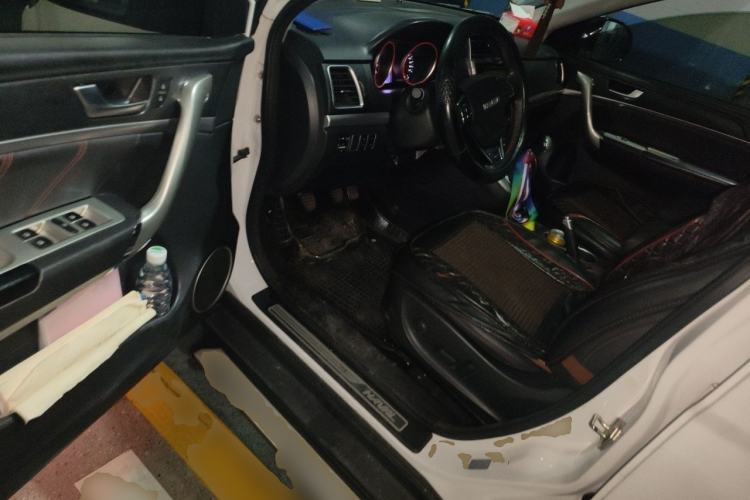 Used Haval H6 2017 Blue Label Sport Edition 1.5T Manual Two-Wheel Drive Elite Model Driver Seat