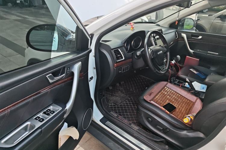 Used Haval H6 2017 Red-Label Sport Edition 1.5T Manual Two-Wheel Drive Elite Model Driver Seat