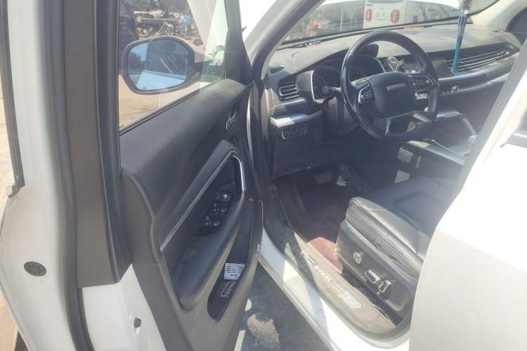 Used Haval H6 2017 Blue Label 2.0T Automatic Two-Wheel Drive Smart Edition Driver Seat
