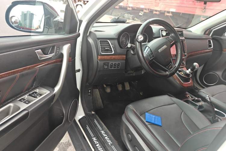 Used Haval H6 2017 Red-Label Sport Edition 1.5T Manual Two-Wheel Drive Elite Model Driver Seat