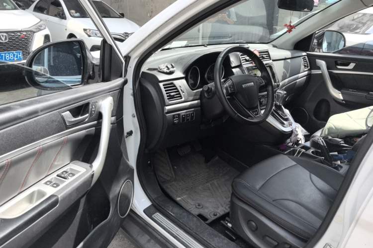 Used Haval H6 2017 Red-Label Sport Edition 1.5T Automatic Two-Wheel Drive Luxury Model Driver Seat