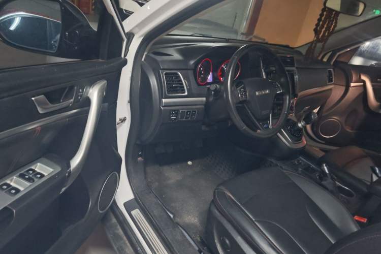 Used Haval H6 2017 Blue Label Sport Edition 1.5T Manual Two-Wheel Drive Elite Model Driver Seat