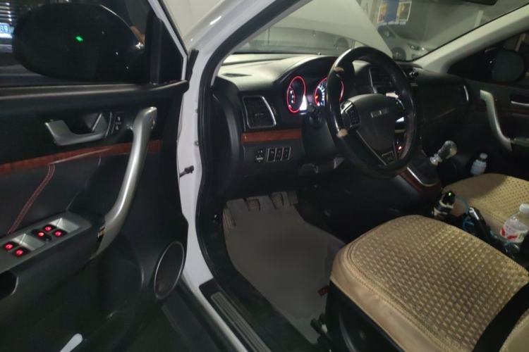 Used Haval H6 2017 Red-Label Sport Edition 1.5T Manual Two-Wheel Drive Elite Model Driver Seat