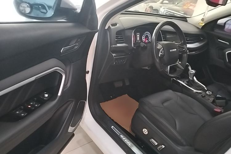 Used Haval H6 2017 Blue Label 1.5T Automatic Two-Wheel Drive ZhiShang Model Driver Seat