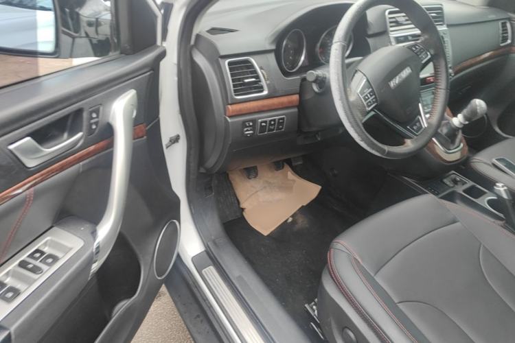 Used Haval H6 2017 Red-Label Sport Edition 1.5T Manual Two-Wheel Drive Elite Model Driver Seat