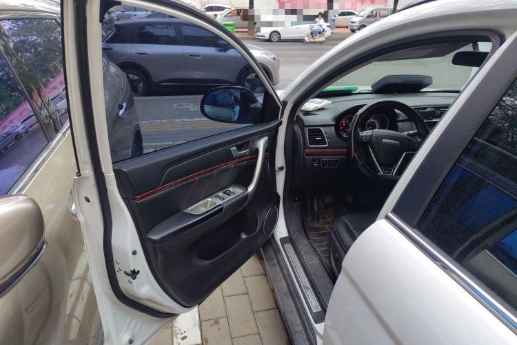 Used Haval H6 2017 Red-Label Sport Edition 1.5T Manual Two-Wheel Drive Elite Model Driver Seat