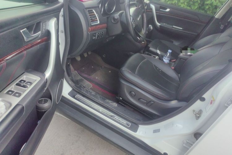 Used Haval H6 2017 Red-Label Sport Edition 1.5T Manual Two-Wheel Drive Elite Model Driver Seat