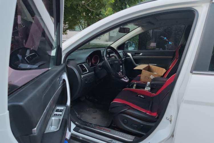 Used Haval H6 2017 Red-Label Sport Edition 1.5T Automatic Two-Wheel Drive Luxury Model Driver Seat