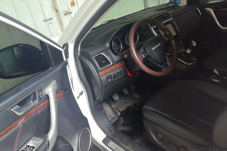 Used Haval H6 2017 Red-Label Sport Edition 1.5T Manual Two-Wheel Drive Elite Model Driver Seat