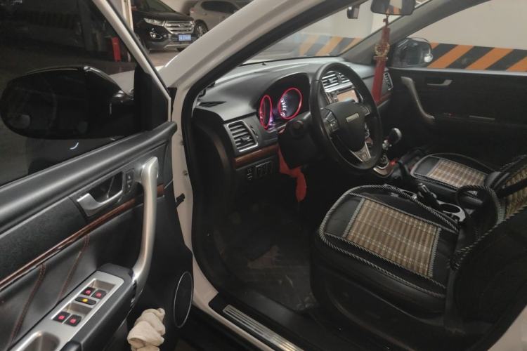 Used Haval H6 2017 Red-Label Sport Edition 1.5T Manual Two-Wheel Drive Elite Model Driver Seat