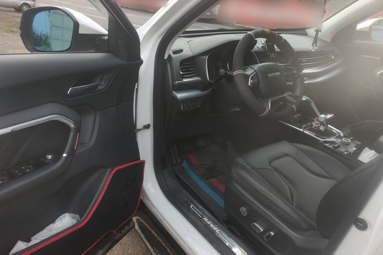 Used Haval H6 2017 Blue Label 2.0T Automatic Two-Wheel Drive Smart Edition Driver Seat