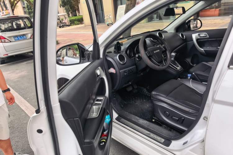 Used Haval H6 2017 Classic Edition 1.5T Automatic Two-Wheel Drive Elite Model Driver Seat