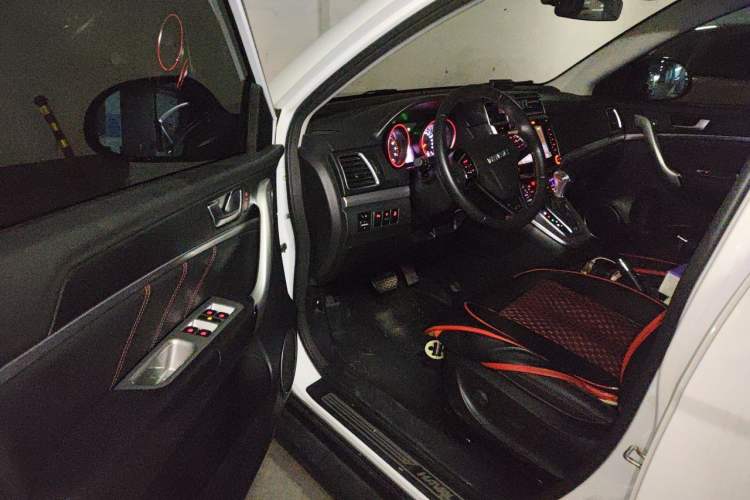 Used Haval H6 2017 Red-Label Sport Edition 1.5T Automatic Two-Wheel Drive Luxury Model Driver Seat