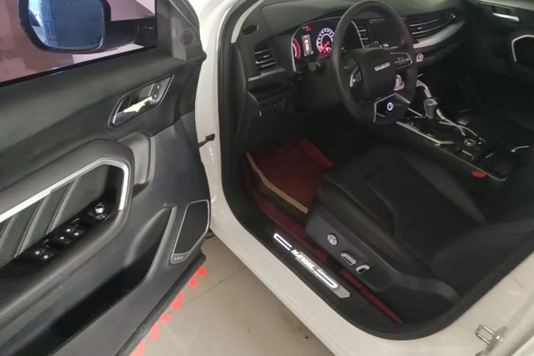 Used Haval H6 2017 Red-Label 1.5T Automatic Two-Wheel Drive Smart Edition Driver Seat