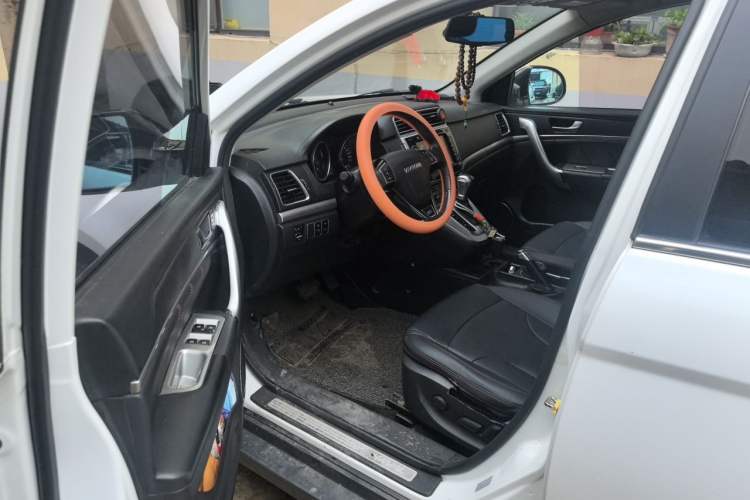 Used Haval H6 2017 Revised Blue-Label Sport Version 1.5T Automatic Two-Wheel Drive Luxury Trim Driver Seat