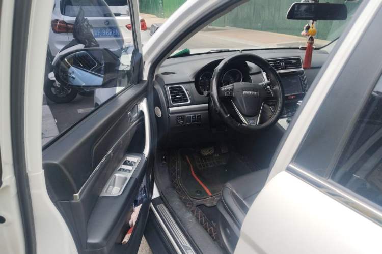 Used Haval H6 2017 Blue Label Sport Edition 1.5T Automatic Two-Wheel Drive Luxury Model Driver Seat