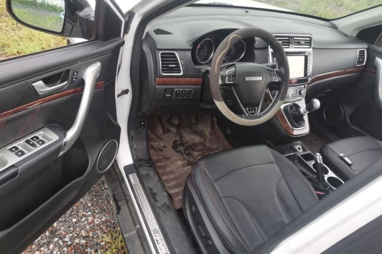 Used Haval H6 2017 Red-Label Sport Edition 1.5T Manual Two-Wheel Drive Elite Model Driver Seat