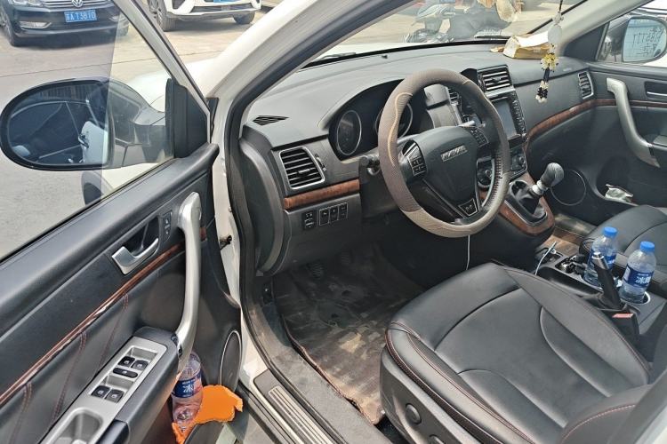 Used Haval H6 2017 Red-Label Sport Edition 1.5T Manual Two-Wheel Drive Elite Model Driver Seat