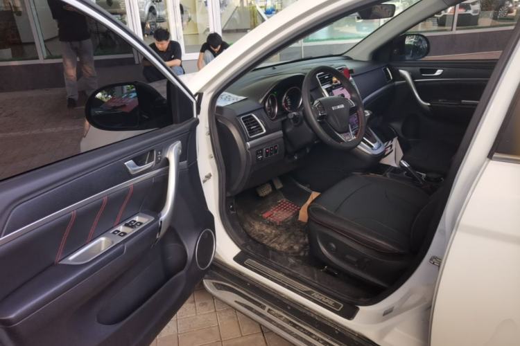 Used Haval H6 2017 Red-Label Sport Edition 1.5T Automatic Two-Wheel Drive Luxury Model Driver Seat