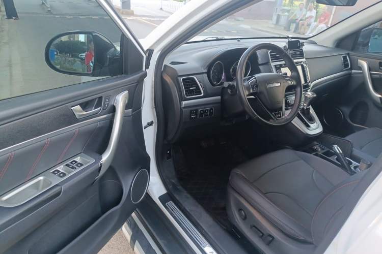 Used Haval H6 2017 Red-Label Sport Edition 1.5T Automatic Two-Wheel Drive Luxury Model Driver Seat