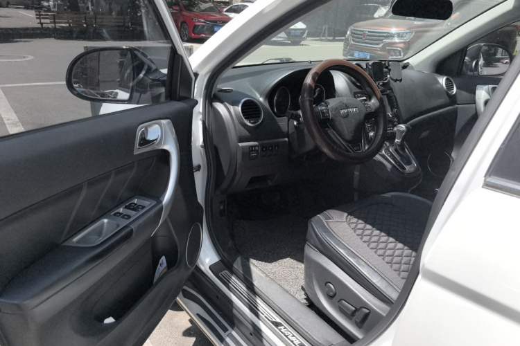 Used Haval H6 2017 Classic Edition 1.5T Automatic Two-Wheel Drive Elite Model Driver Seat