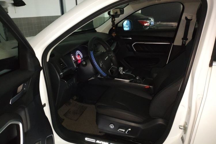Used Haval H6 2017 Blue Label 1.5T Automatic Two-Wheel Drive ZhiShang Model Driver Seat