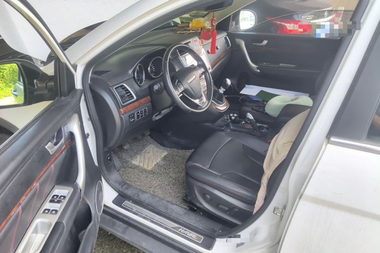 Used Haval H6 2017 Red-Label Sport Edition 1.5T Manual Two-Wheel Drive Elite Model Driver Seat