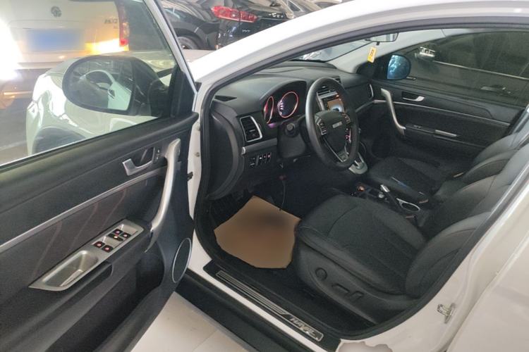 Used Haval H6 2017 Red-Label Sport Edition 1.5T Automatic Two-Wheel Drive Luxury Model Driver Seat
