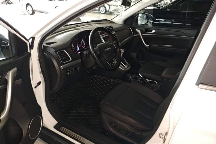 Used Haval H6 2017 Red-Label Sport Edition 1.5T Automatic Two-Wheel Drive Luxury Model Driver Seat