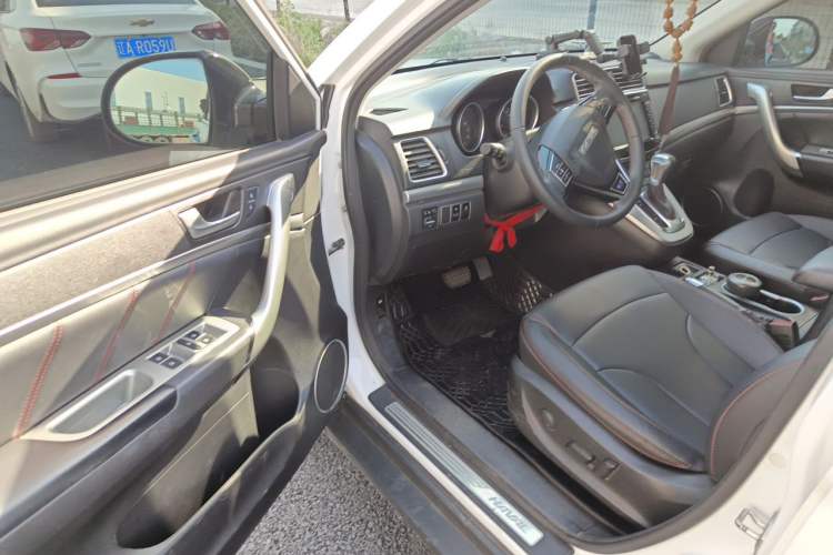 Used Haval H6 2017 Blue Label Sport Edition 1.5T Automatic Two-Wheel Drive Luxury Model Driver Seat