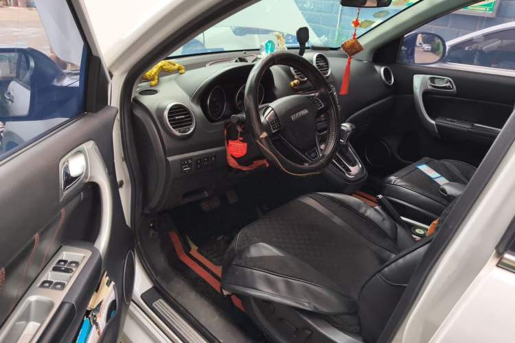Used Haval H6 2017 Revised Blue-Label Sport Version 1.5T Automatic Two-Wheel Drive Luxury Trim Driver Seat