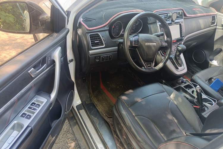 Used Haval H6 2017 Red-Label Sport Edition 1.5T Automatic Two-Wheel Drive Luxury Model Driver Seat