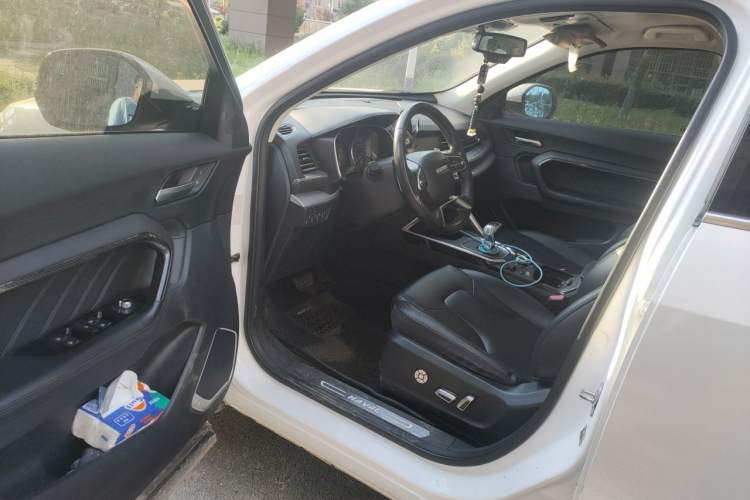 Used Haval H6 2017 Blue Label 2.0T Automatic Two-Wheel Drive Smart Edition Driver Seat