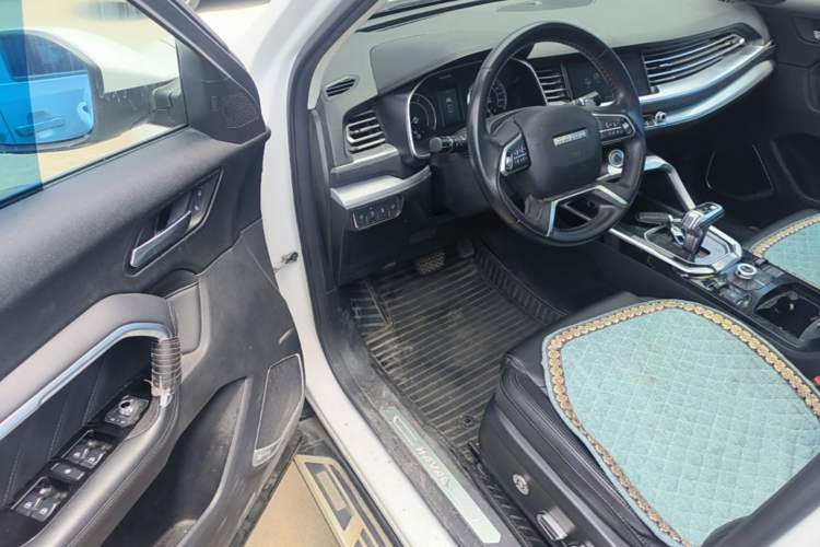 Used Haval H6 2017 Blue Label 2.0T Automatic Two-Wheel Drive Smart Edition Driver Seat