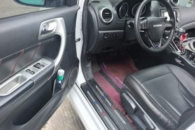 Used Haval H6 2017 Classic Edition 1.5T Automatic Two-Wheel Drive Urban Model Driver Seat