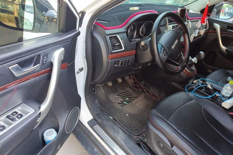Used Haval H6 2017 Red-Label Sport Edition 1.5T Manual Two-Wheel Drive Elite Model Driver Seat