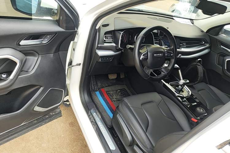 Used Haval H6 2017 Red-Label 1.3T Automatic Two-Wheel Drive Fashion Edition Driver Seat