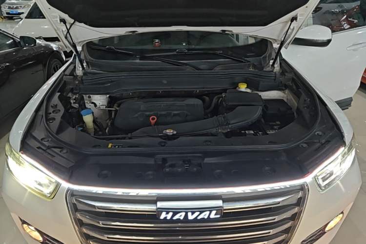 Used Haval H6 2017 Red-Label 1.3T Automatic Two-Wheel Drive ZhiShang Model Engine Bay