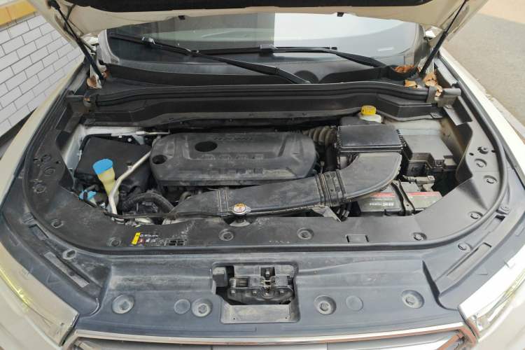 Used Haval H6 2017 Blue Label 2.0T Automatic Two-Wheel Drive Smart Edition Engine Bay