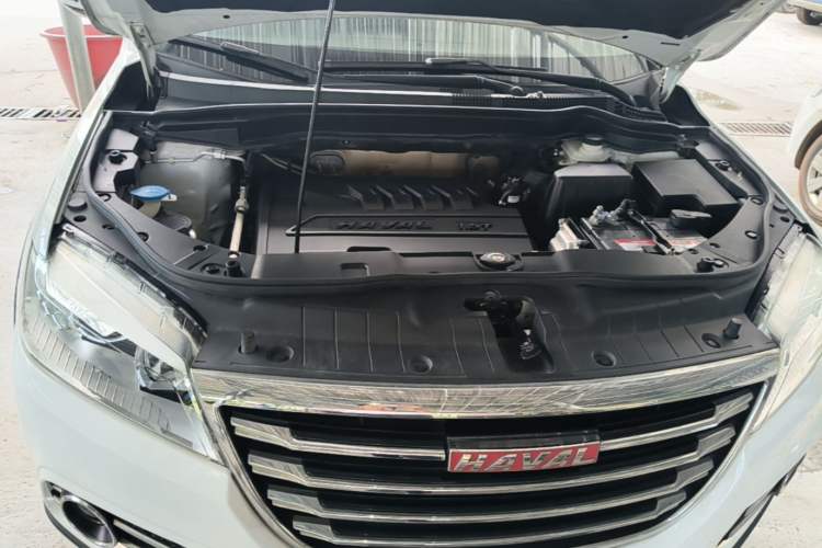 Used Haval H6 2017 Red-Label Sport Edition 1.5T Automatic Two-Wheel Drive Luxury Model Engine Bay