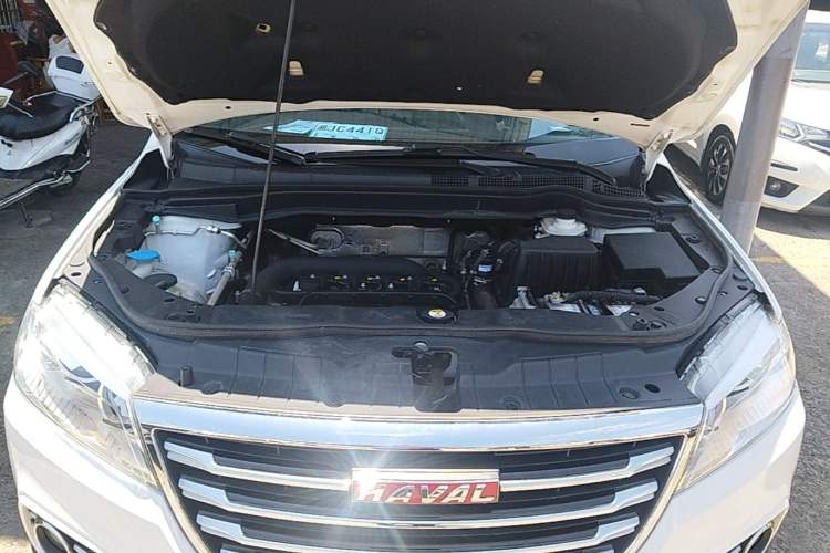 Used Haval H6 2017 Restyled Red-Label Sport Version 1.5T Automatic Two-Wheel Drive Luxury Trim Engine Bay