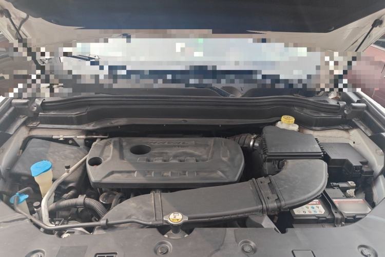 Used Haval H6 2017 Red Label 2.0T Automatic Two-Wheel Drive ZhiShang Model Engine Bay